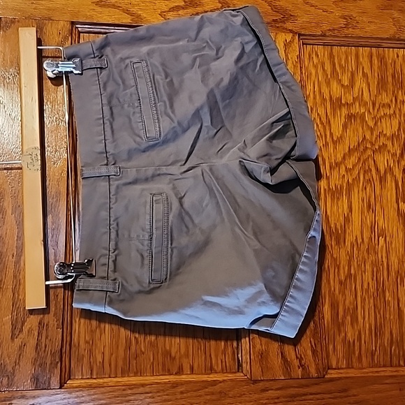 Banana Republic shorts - Picture 2 of 6